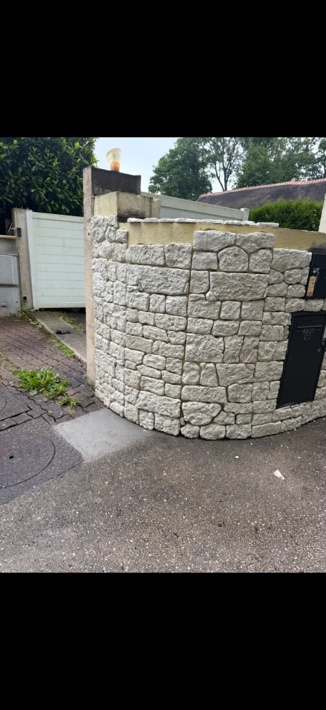 Habillage parement muret d'entrée jardin Maule a Maule 78589 - image a la une